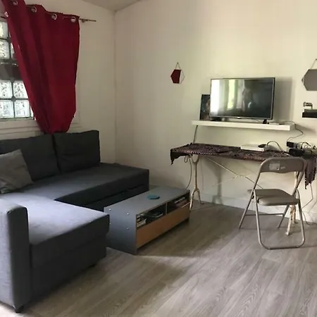 Charmant Studio Proche Paris Апартаменты Роменвиль